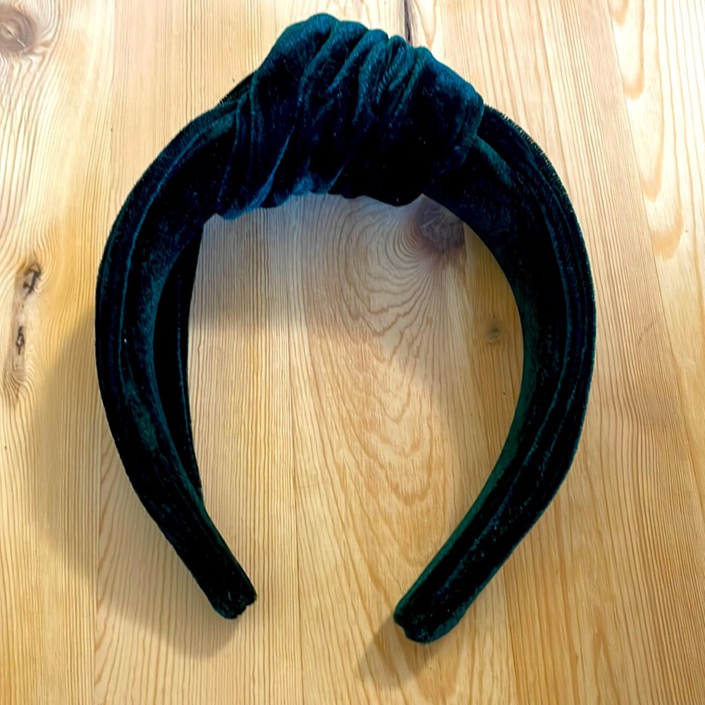 Green velvet headband